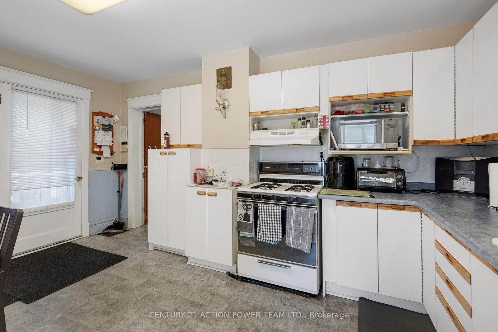 222 Montfort Street • Ottawa, ON photo 12