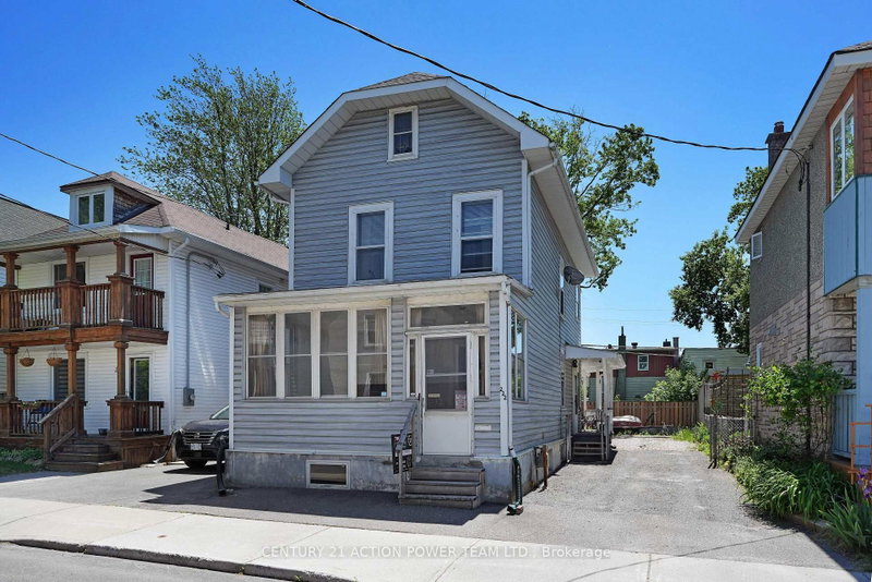 222 Montfort Street