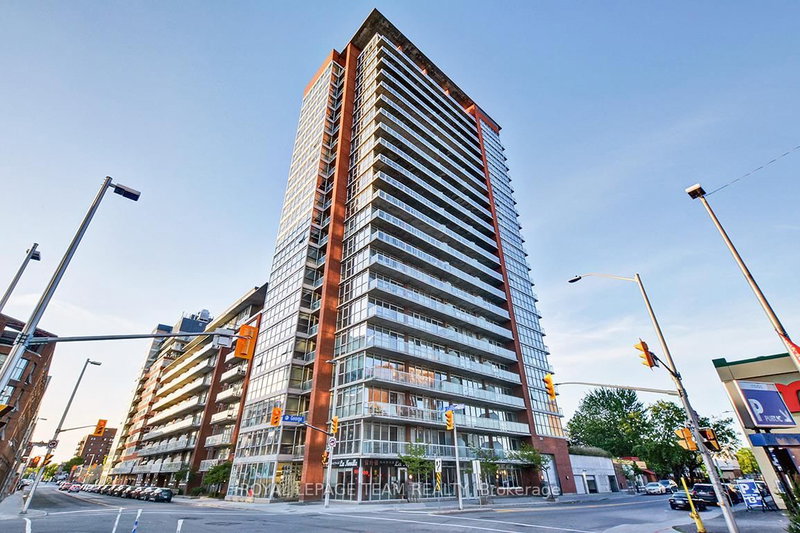 home for lease on 2106-179 George Street