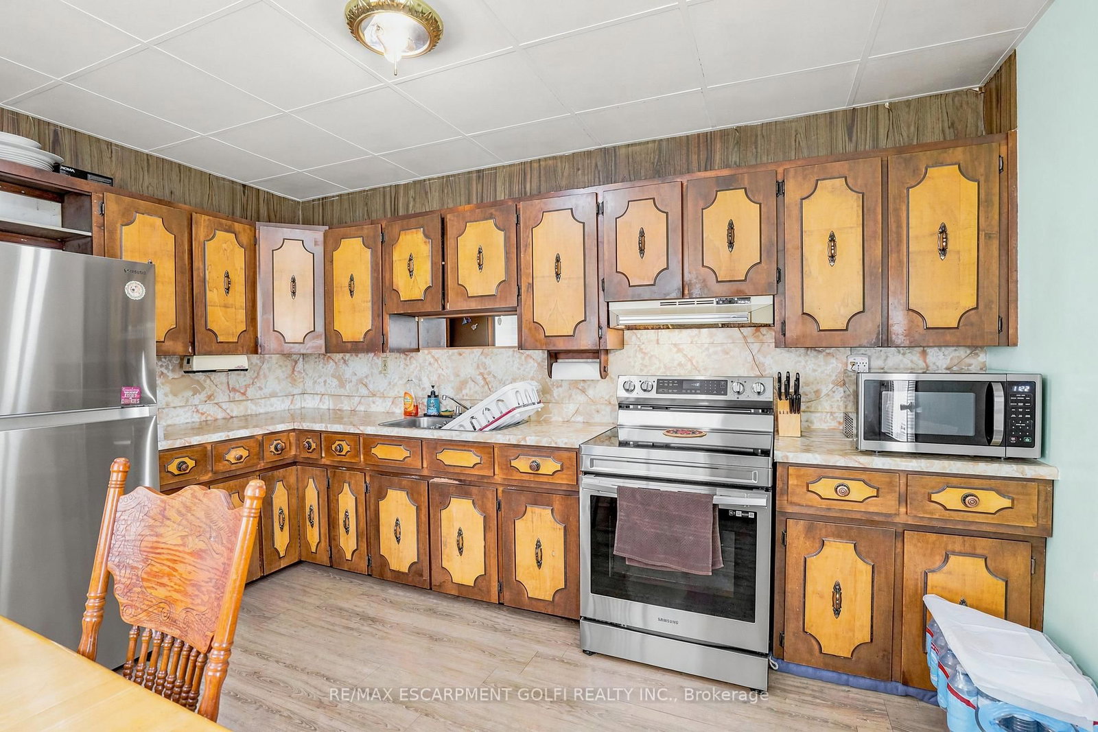 22 Cheever Street • Hamilton, ON photo 14