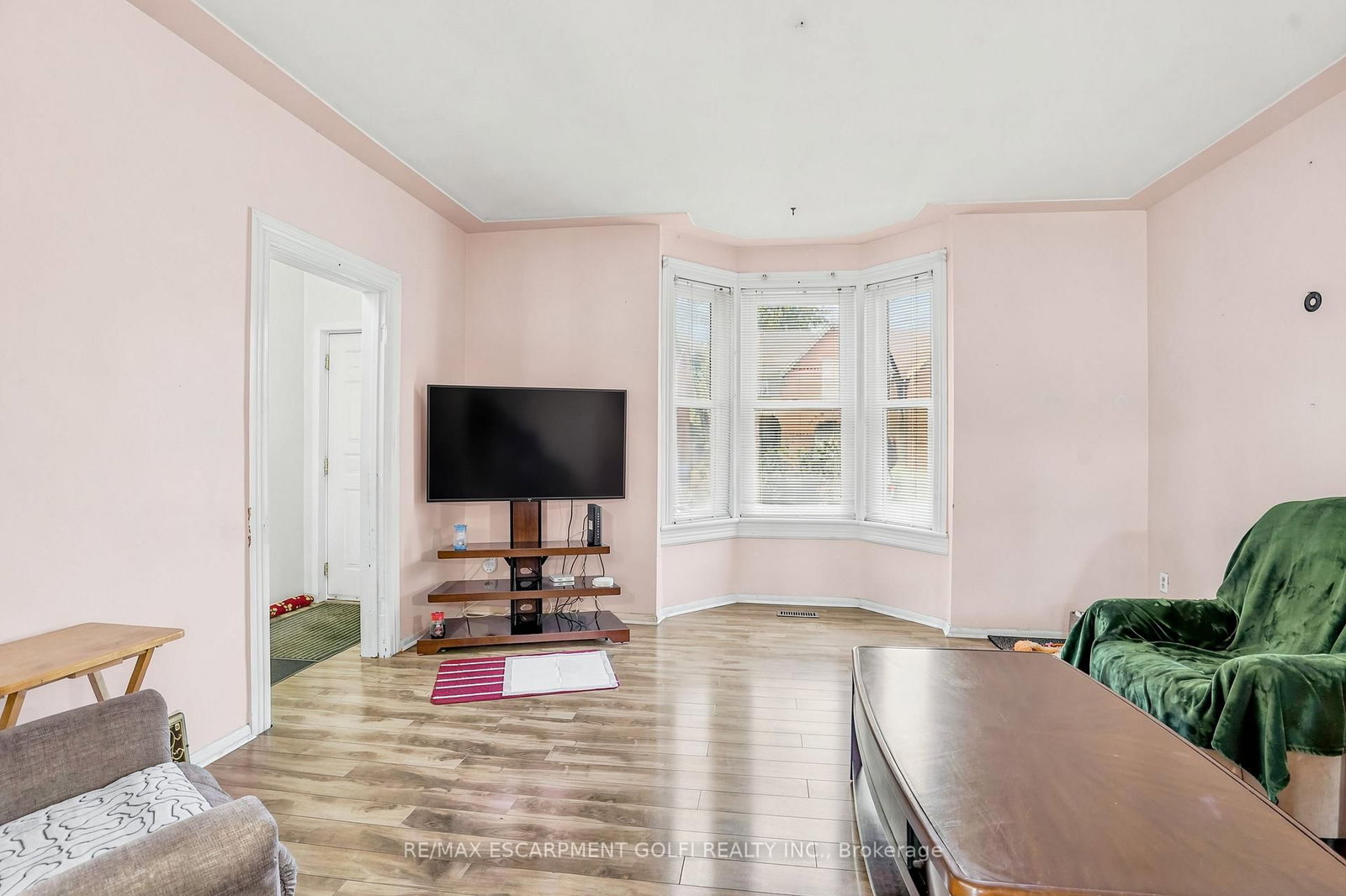 22 Cheever Street • Hamilton, ON photo 7