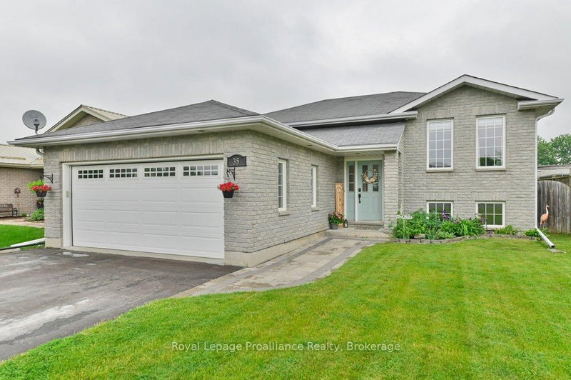 35 Ridgeview Lane