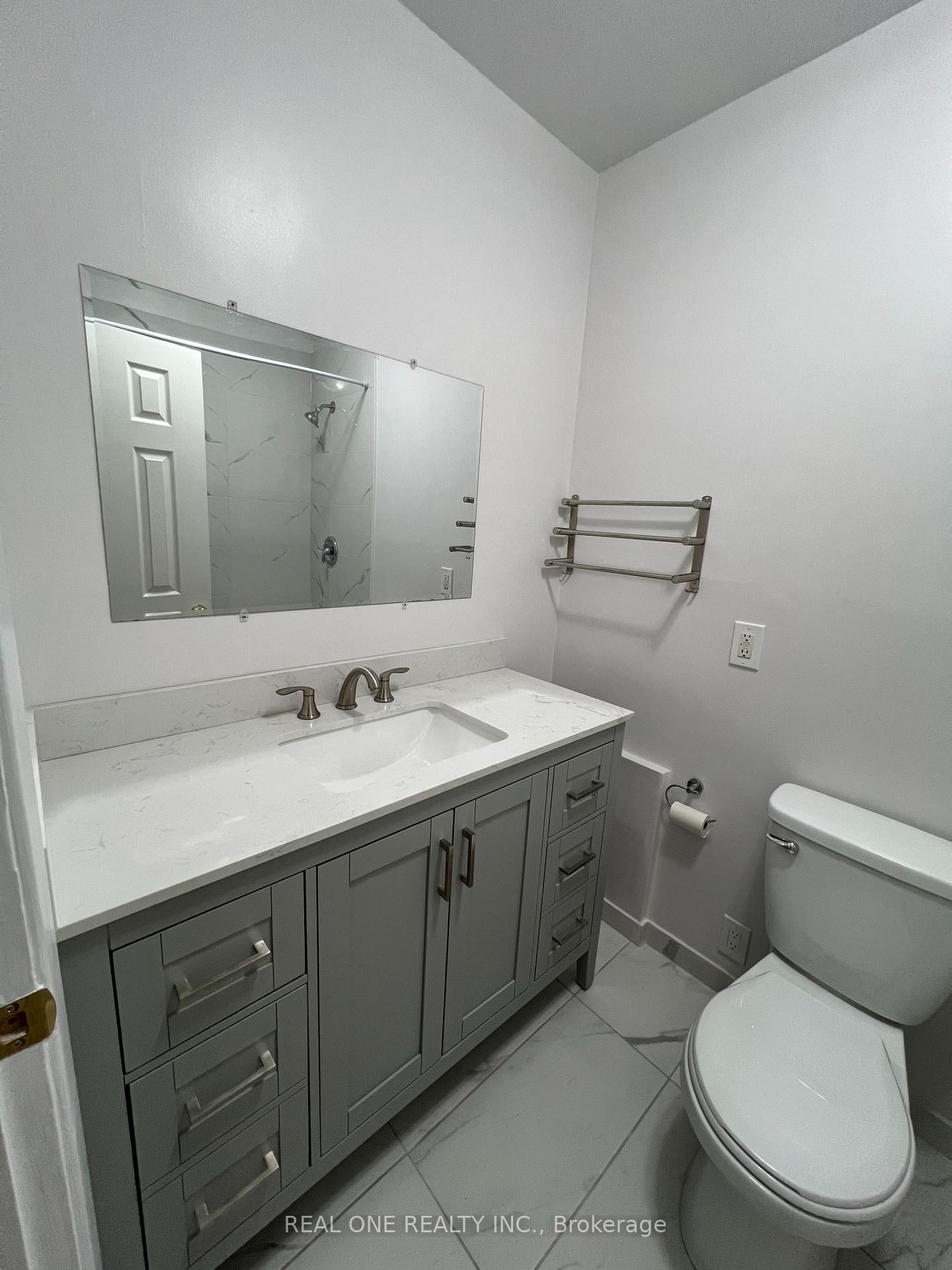 566 Middlewoods Drive, London North — photo 36