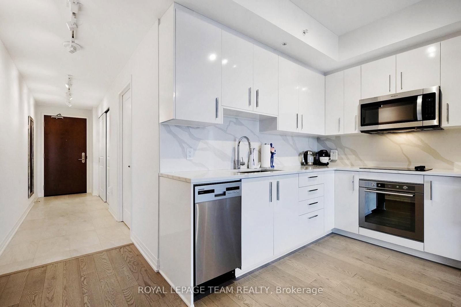 805 Carling Avenue • #1508 • Ottawa, ON photo 8