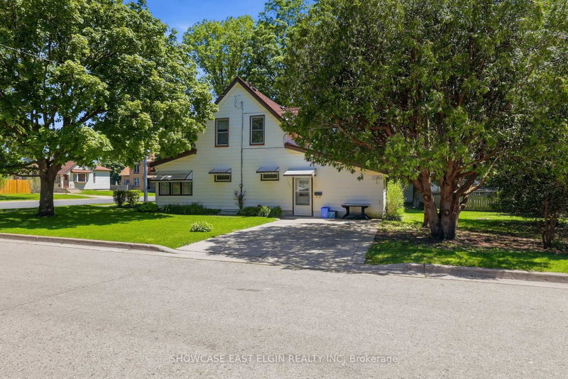 212 Sydenham Street E