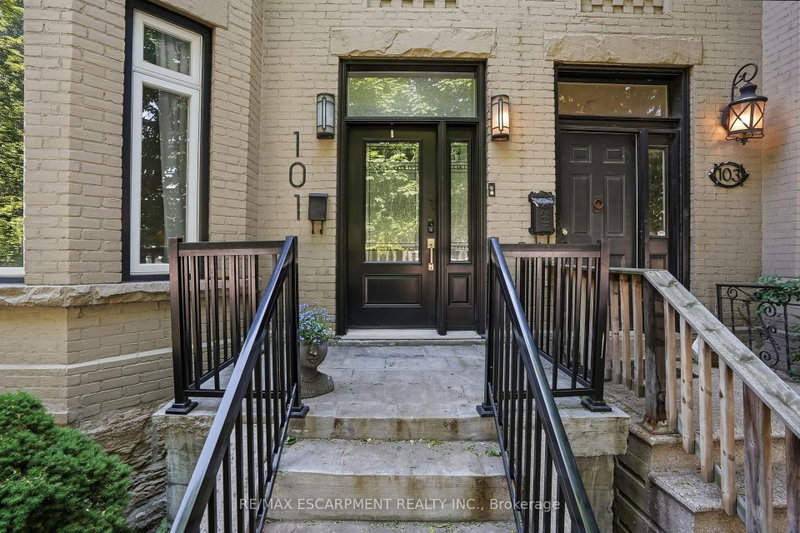 101 Victoria Avenue S
