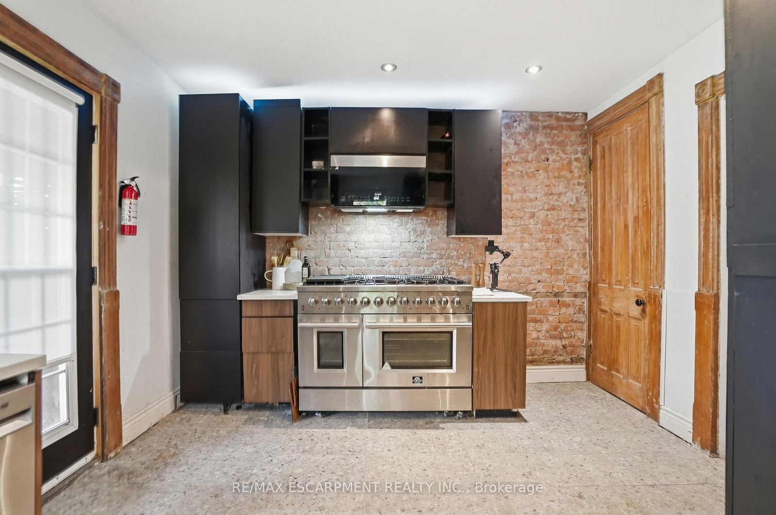 101 Victoria Avenue S • Hamilton, ON photo 21