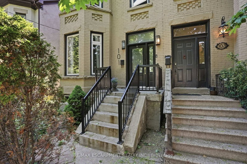 101 Victoria Avenue S