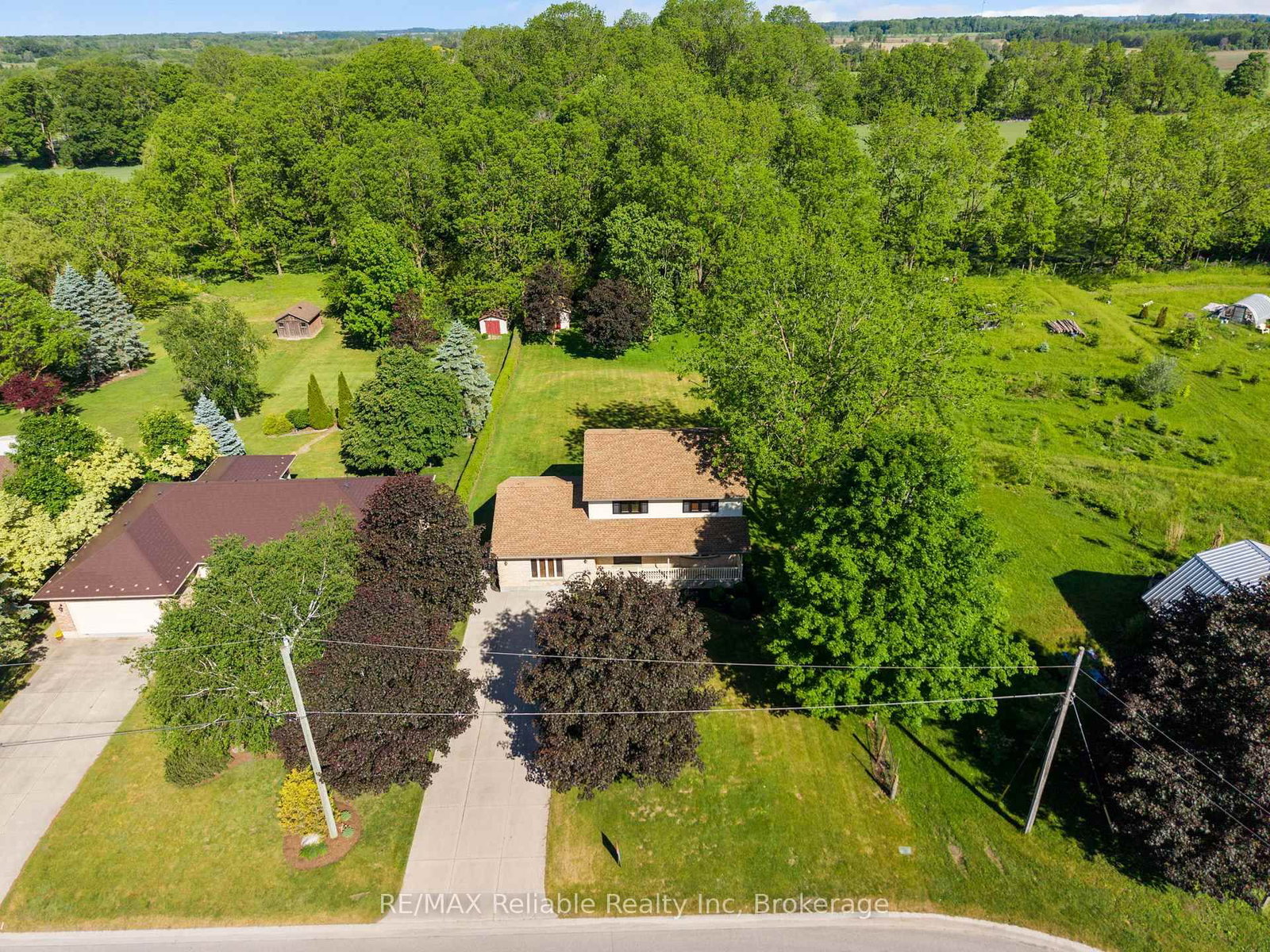 76 William Street • Huron East, ON photo 37