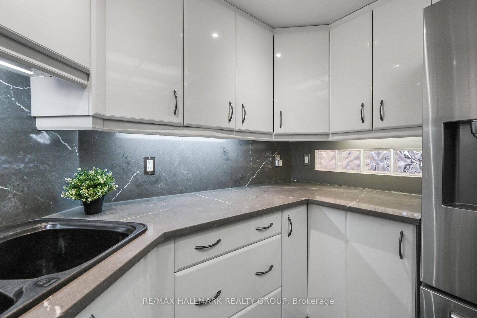 160 George Street • #1404 • Ottawa, ON photo 14