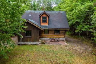 19221 Highway 118 • Highlands East, ON photo 2