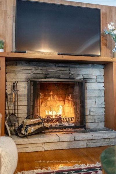 40 Mayne Lane • Prince Edward County, ON photo 9