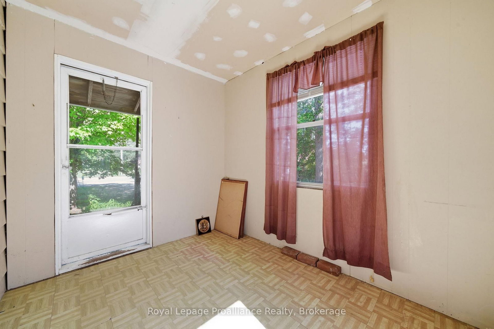 12310 Highway 41 • Addington Highlands, ON photo 11