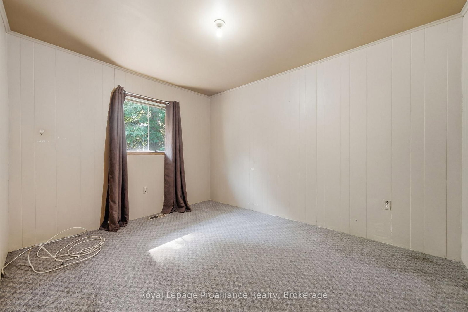 12310 Highway 41 • Addington Highlands, ON photo 19