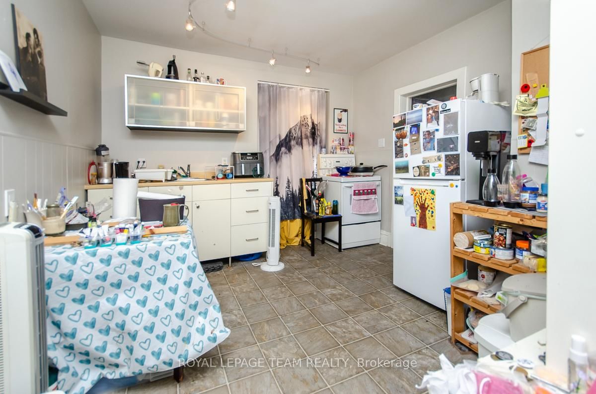 395 Mcleod Street • Ottawa, ON photo 18
