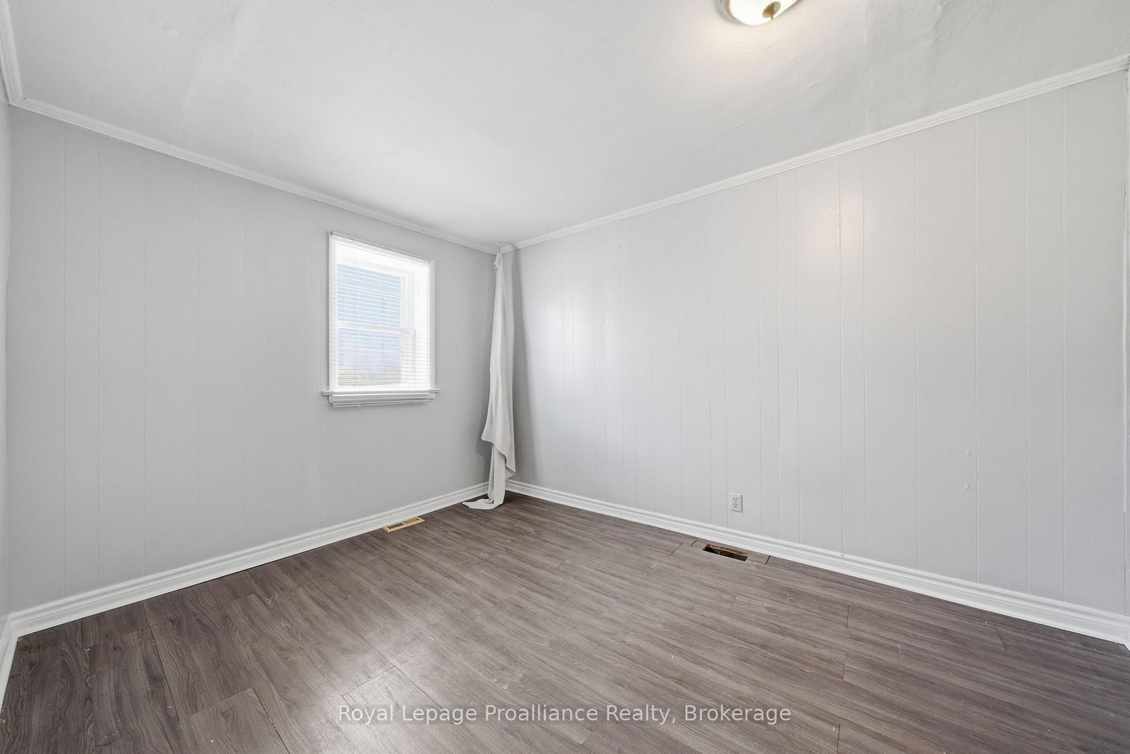 199 Dundas Street E • Quinte West, ON photo 11