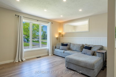 1 Birchwood Court • Meaford, ON photo 8