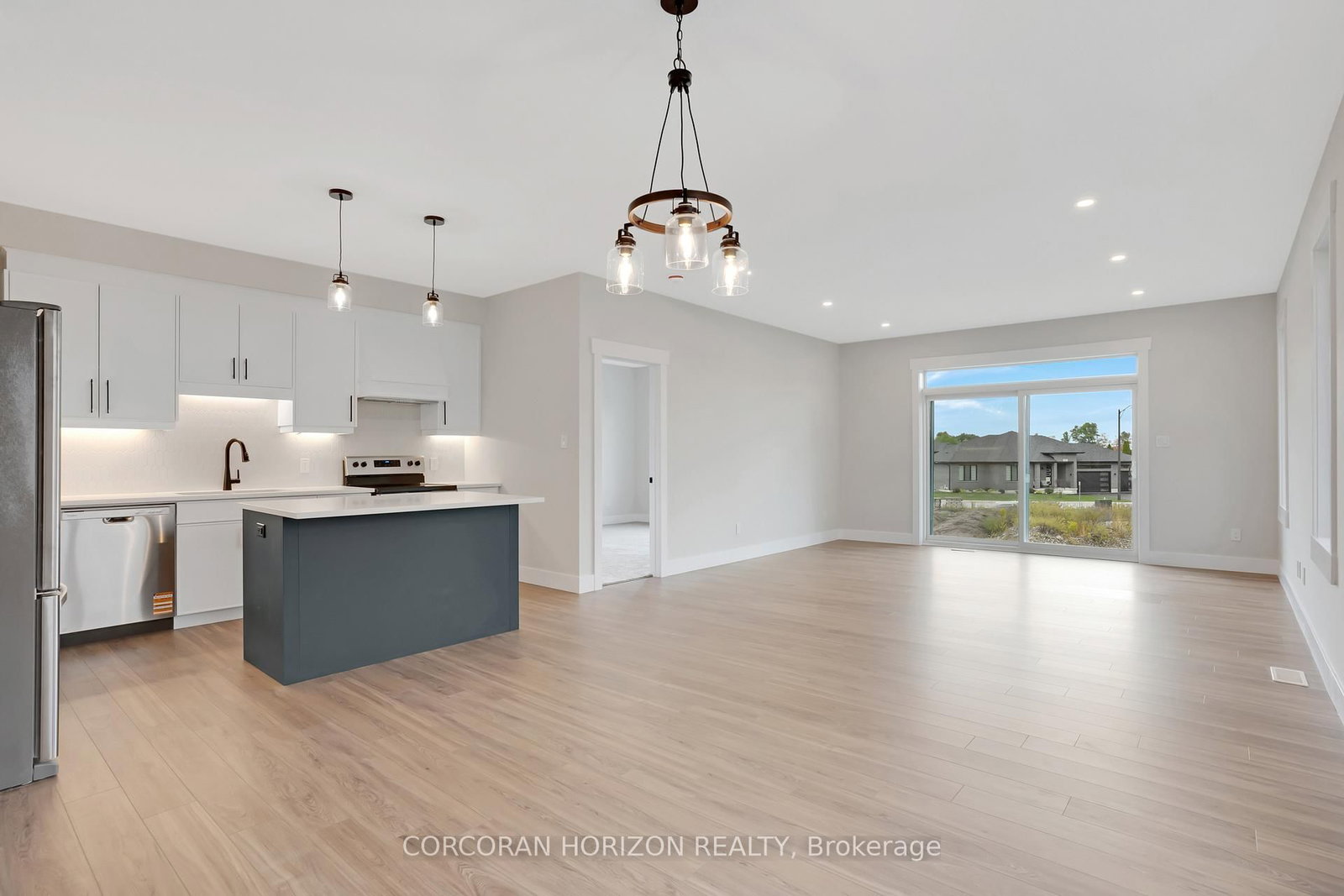 24 Moon Crescent • Cambridge, ON photo 10