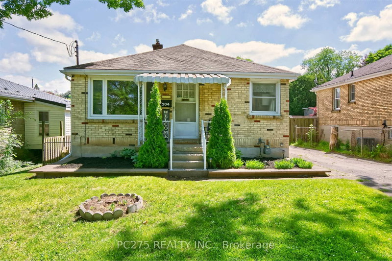 home for sale on 204 Taylor Street