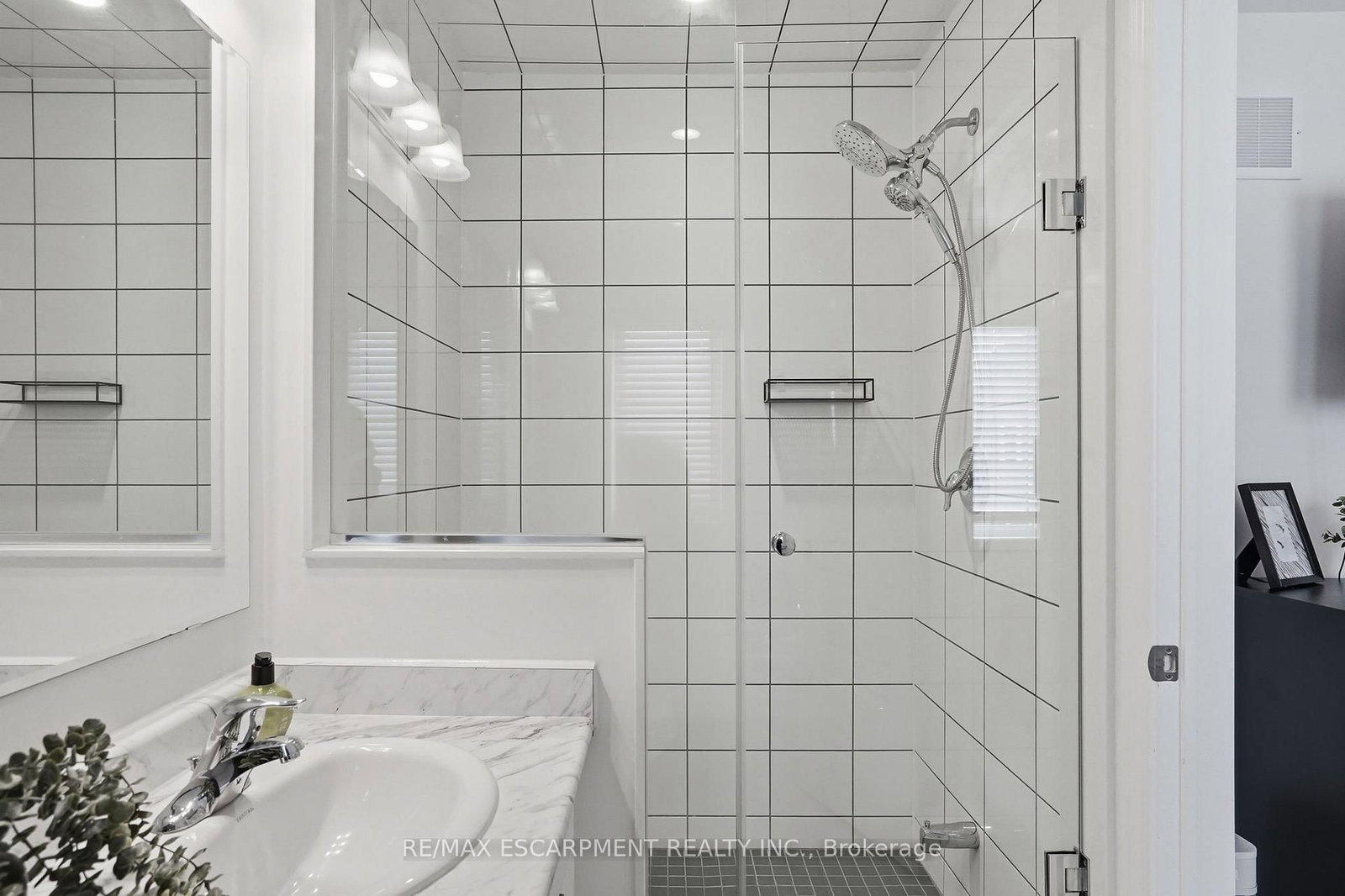 242 Waterbrook Lane • Kitchener, ON photo 22