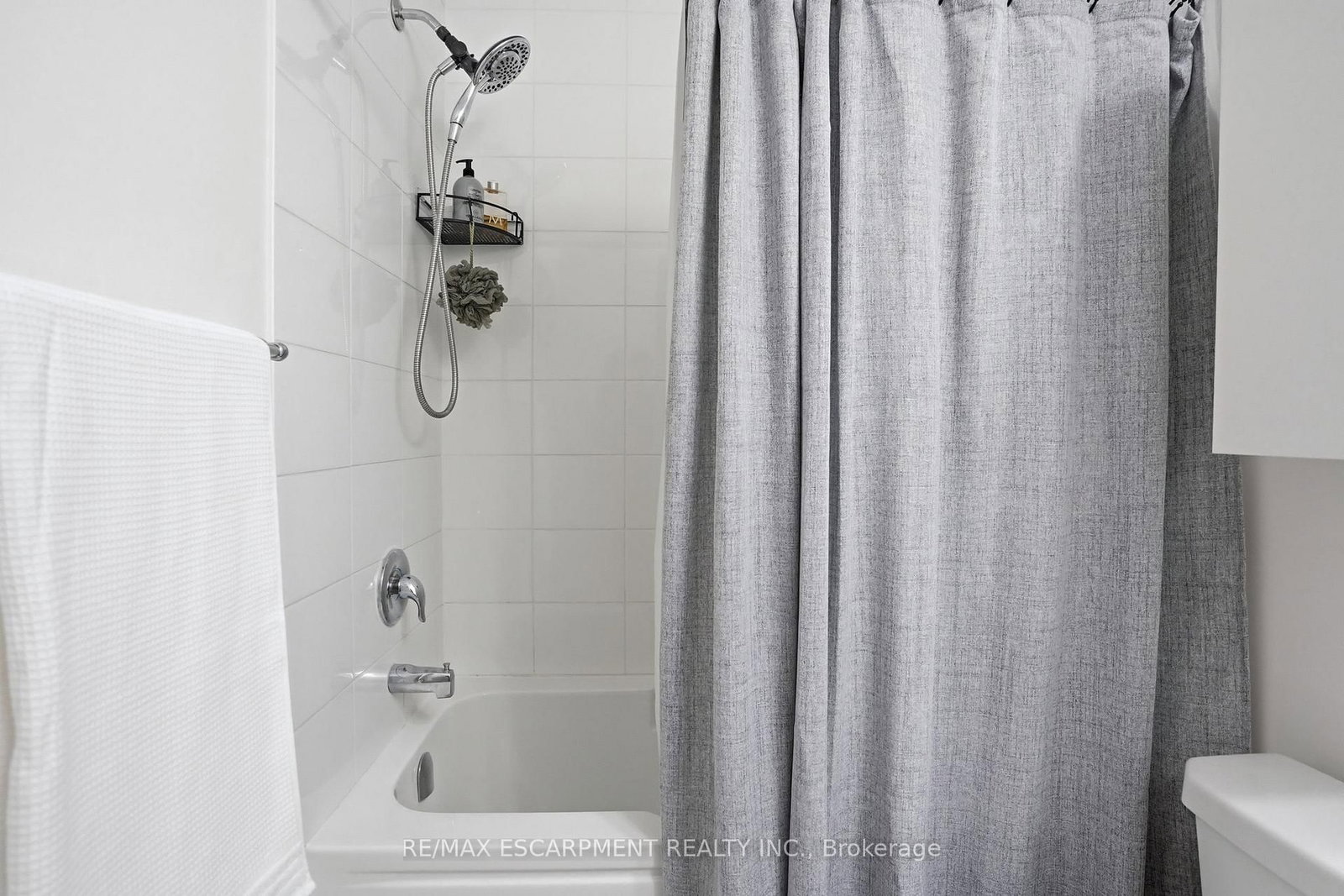 242 Waterbrook Lane • Kitchener, ON photo 32