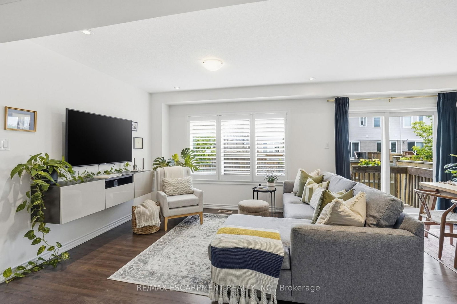 242 Waterbrook Lane • Kitchener, ON photo 9