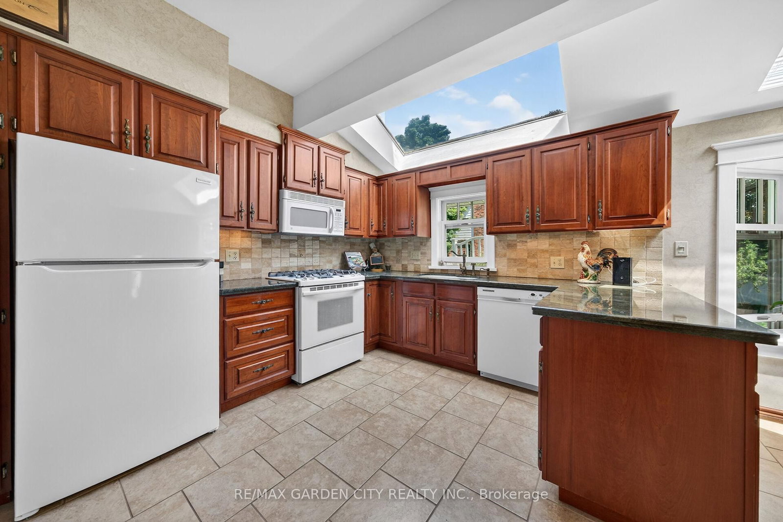 24-26 MAPLE Avenue • Grimsby, ON photo 21