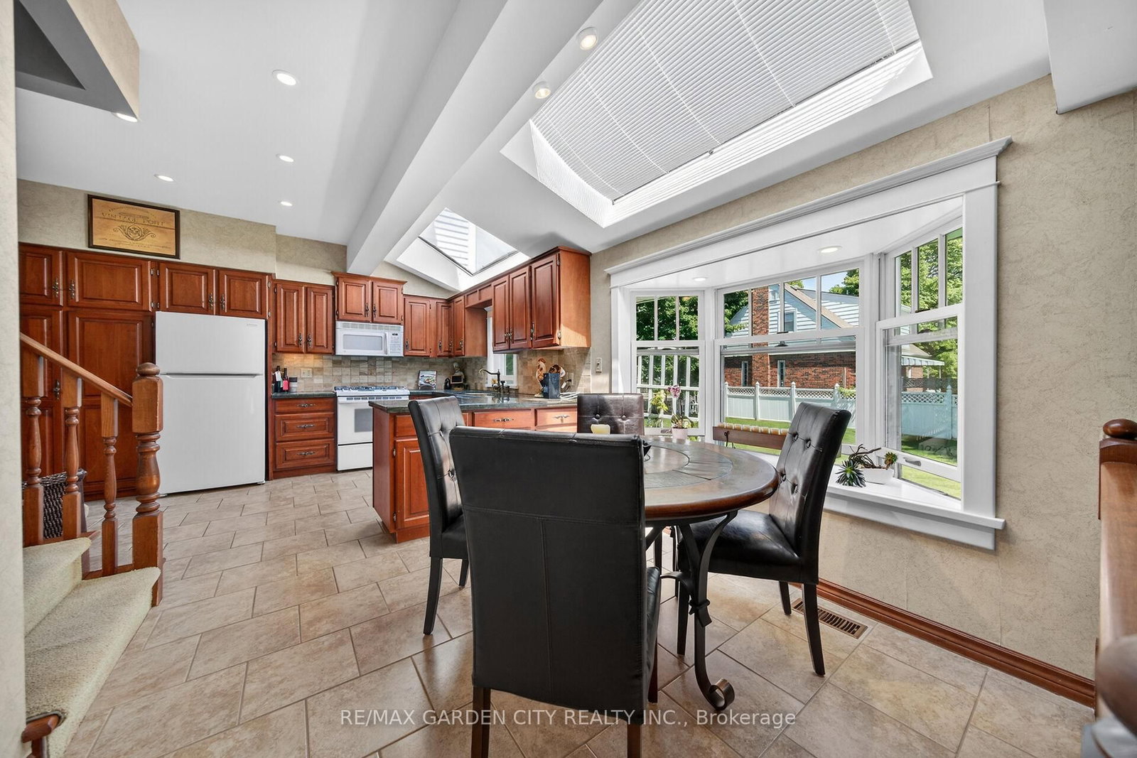 24-26 MAPLE Avenue • Grimsby, ON photo 25