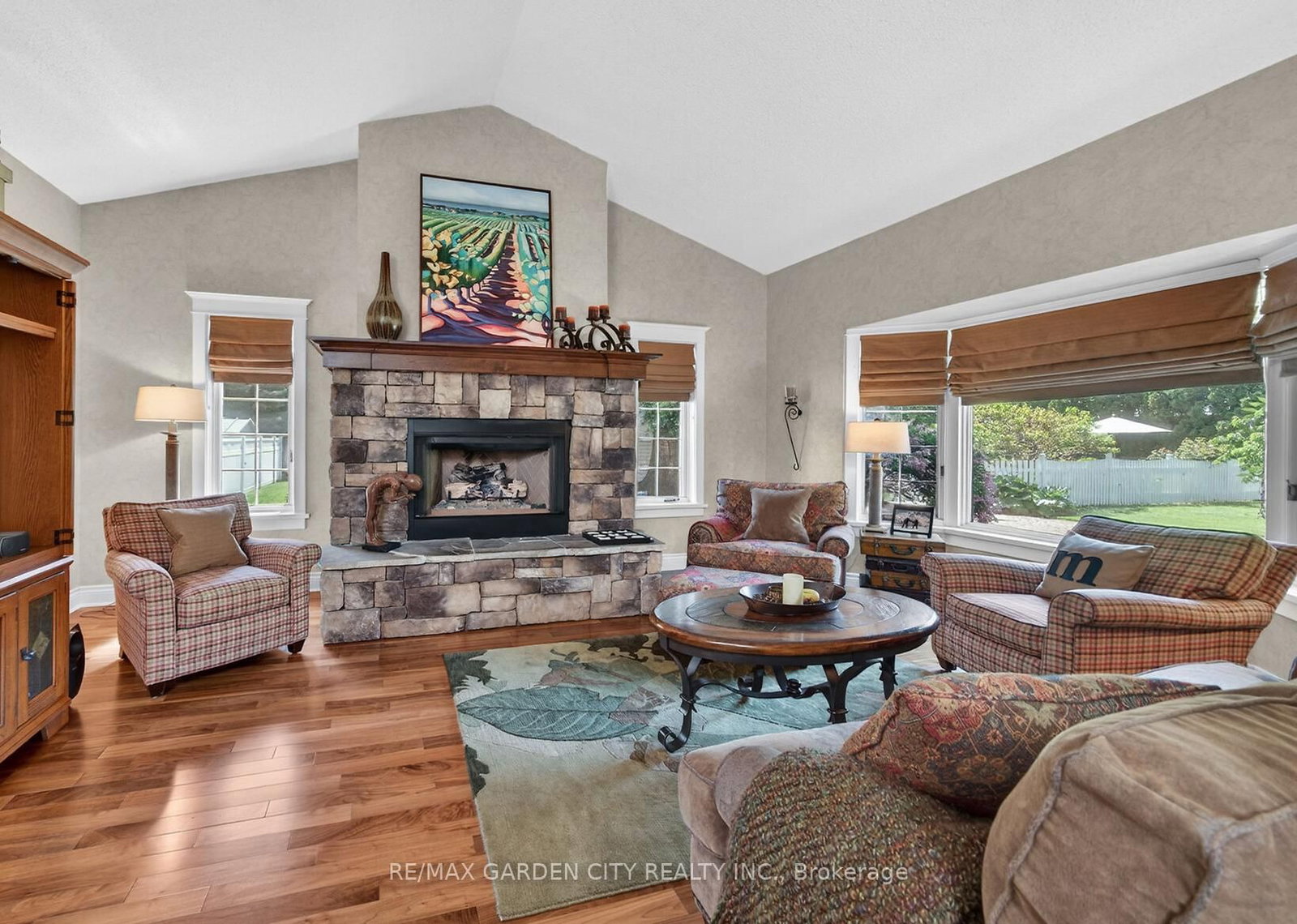 24-26 MAPLE Avenue • Grimsby, ON photo 27
