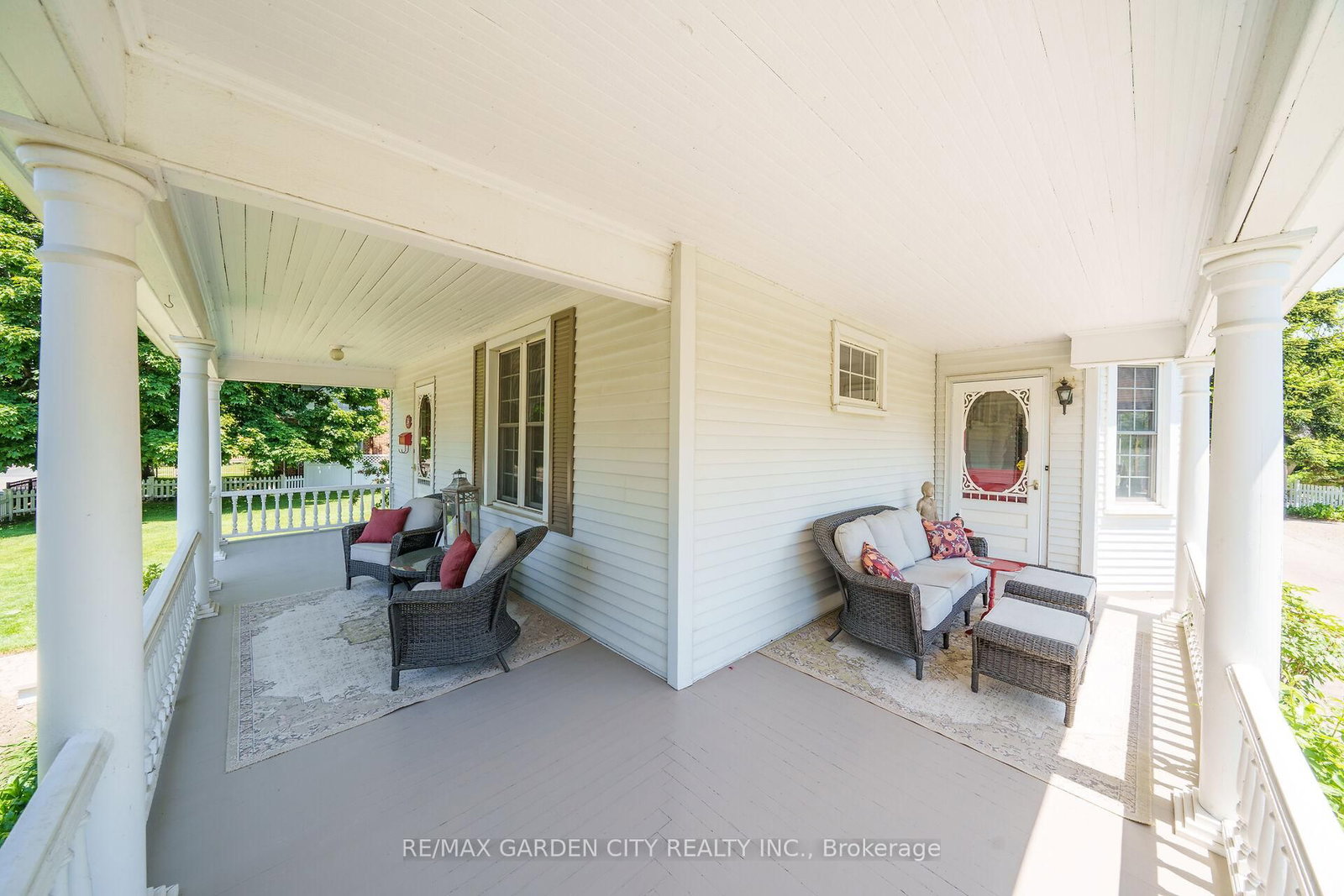 24-26 MAPLE Avenue • Grimsby, ON photo 8