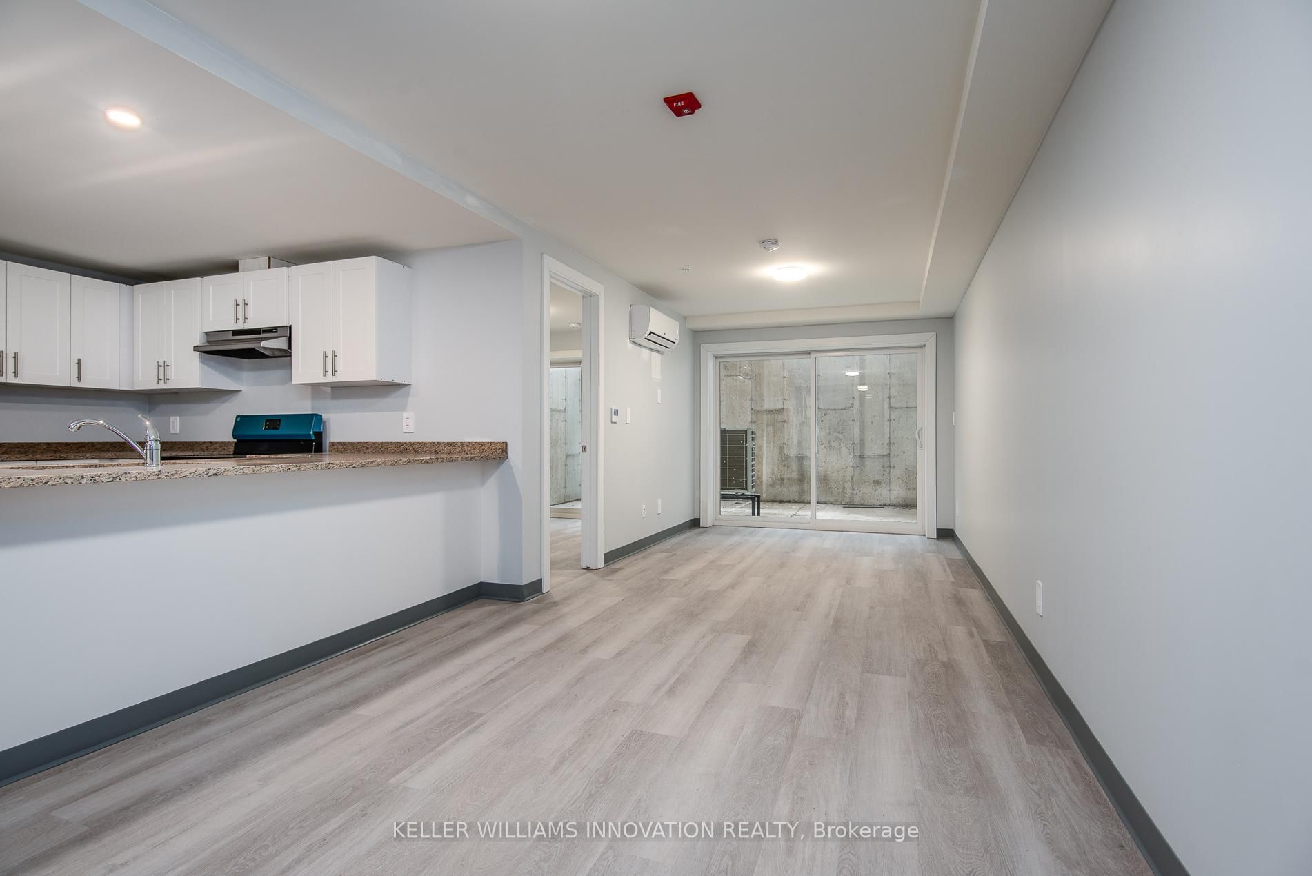 10 Queen Street, Unit 002