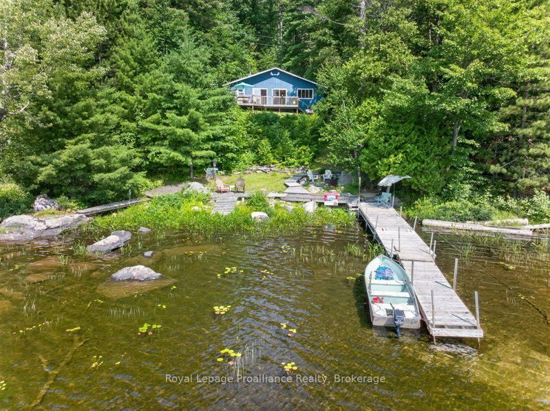 2807 Mackie Lake