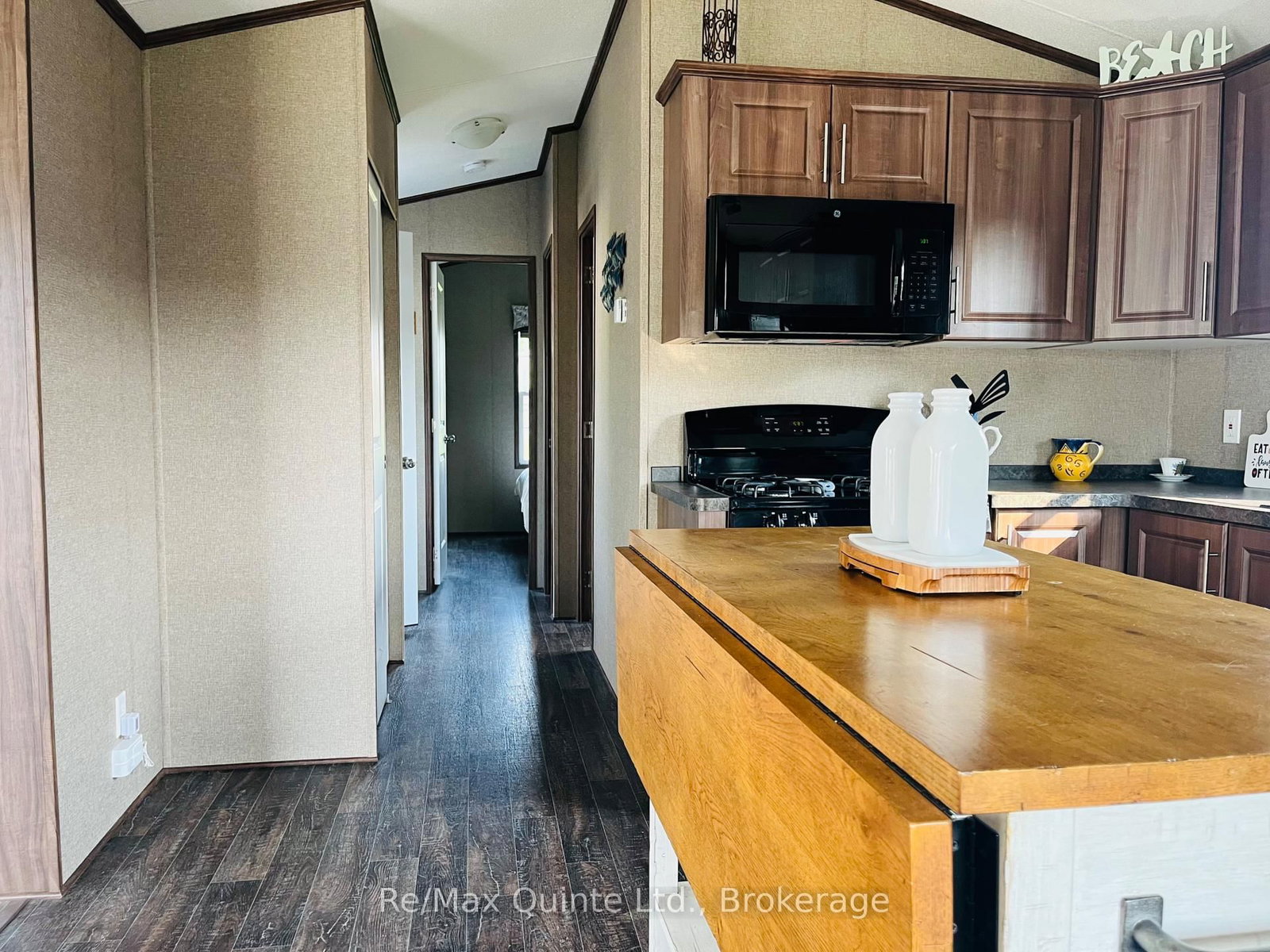 486 County Road 18 • #8 Cricket Ln • Prince Edward County, ON photo 13