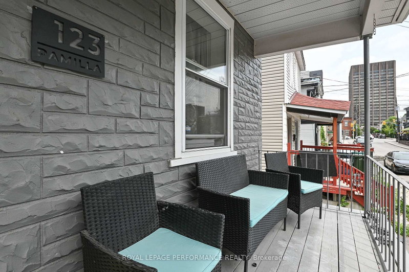 3 - 123 PAMILLA Street