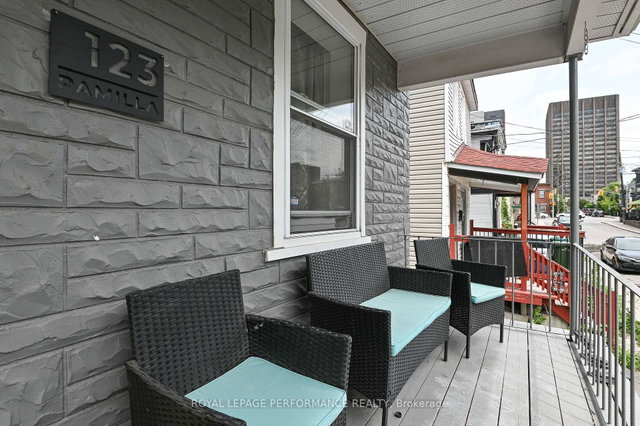 3 - 123 PAMILLA Street
