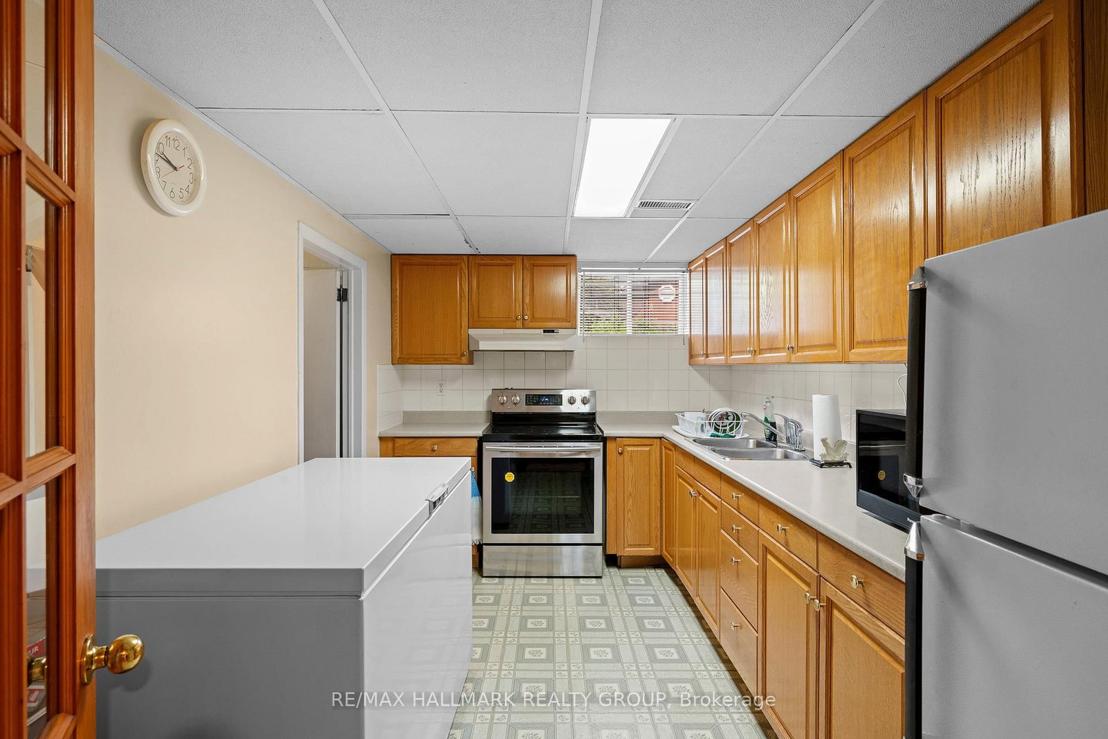 839 WESTON Drive • Ottawa, ON photo 19