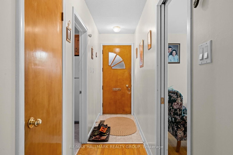 839 WESTON Dr photo 4