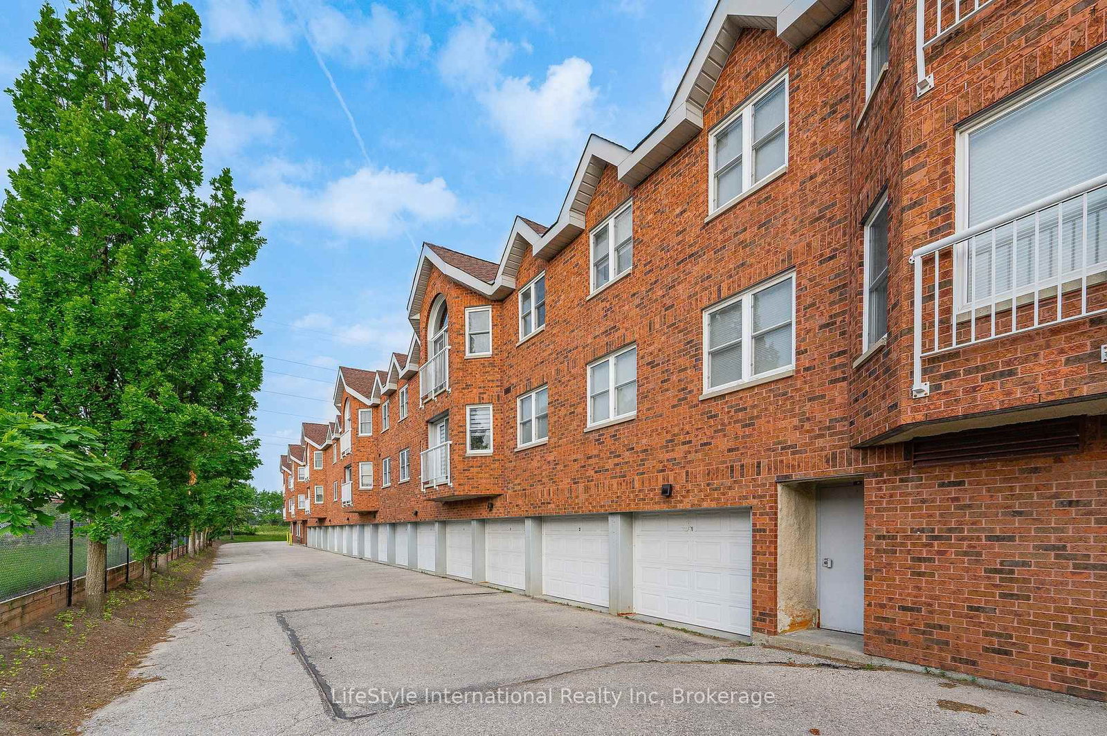 208 N Silvercreek Parkway • #213 • Guelph, ON photo 46