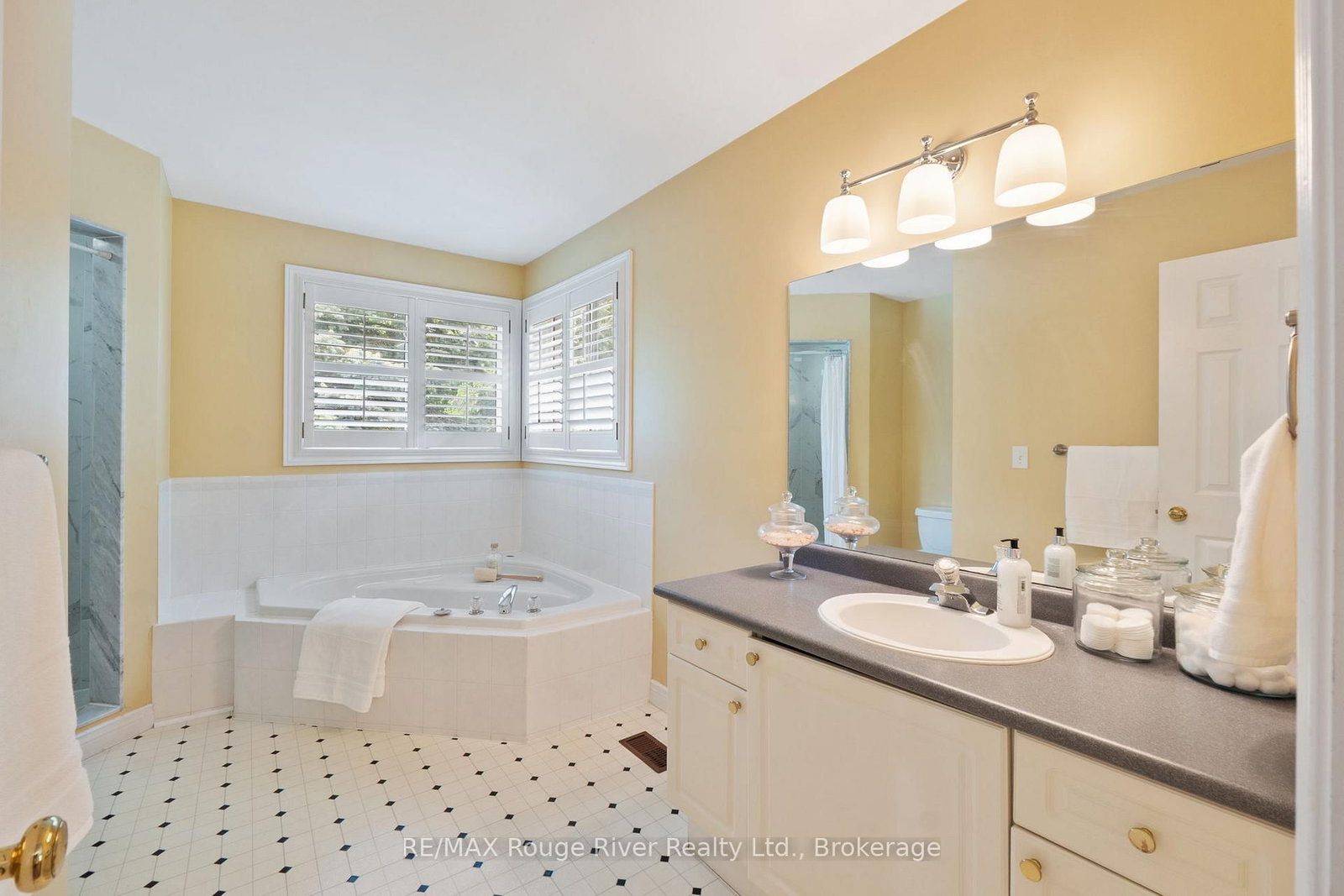 60 Weller Court • Cobourg, ON photo 24