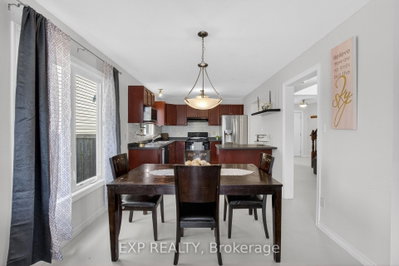 239 Baxter Street — photo 4