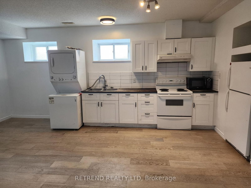 2B - 26 King Street W
