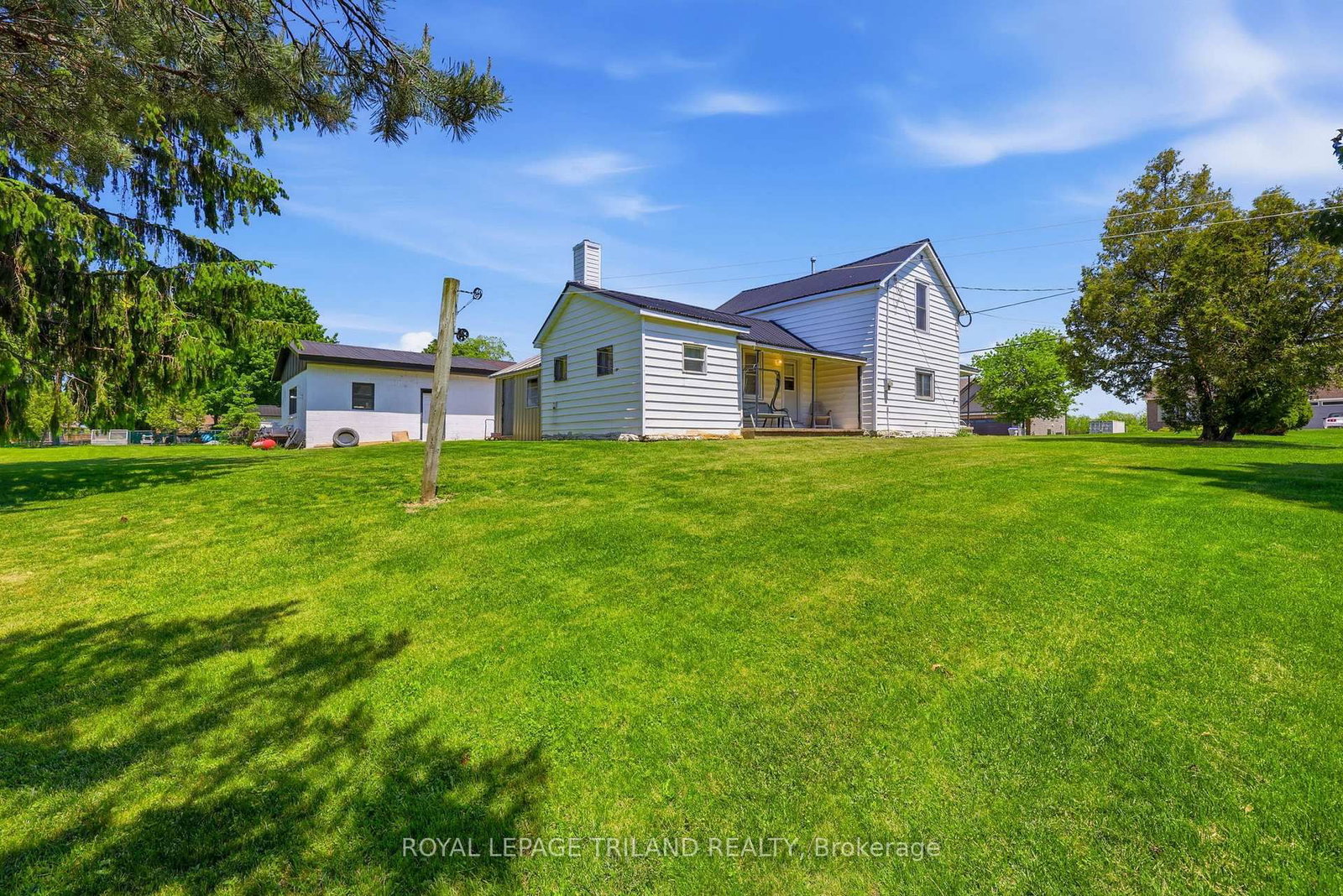 191 ELIZABETH Street • Lambton Shores, ON photo 12