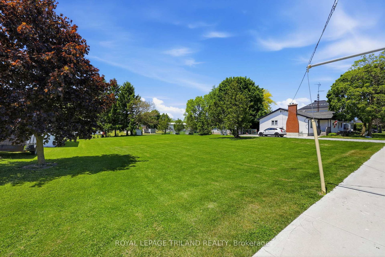 191 ELIZABETH Street • Lambton Shores, ON photo 22