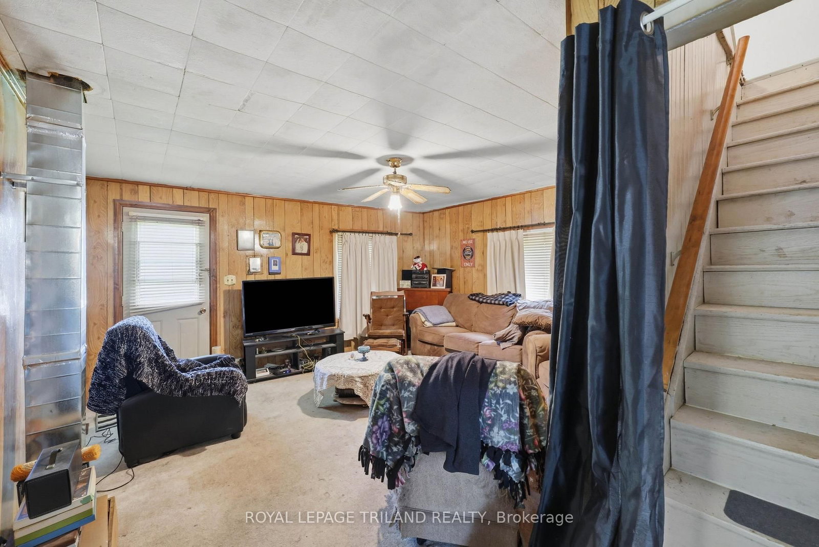 191 ELIZABETH Street • Lambton Shores, ON photo 32