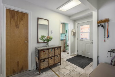 267 Riverside Drive — photo 2