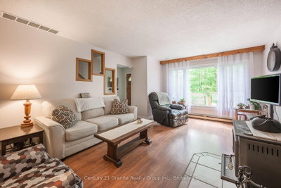267 Riverside Drive — photo 5