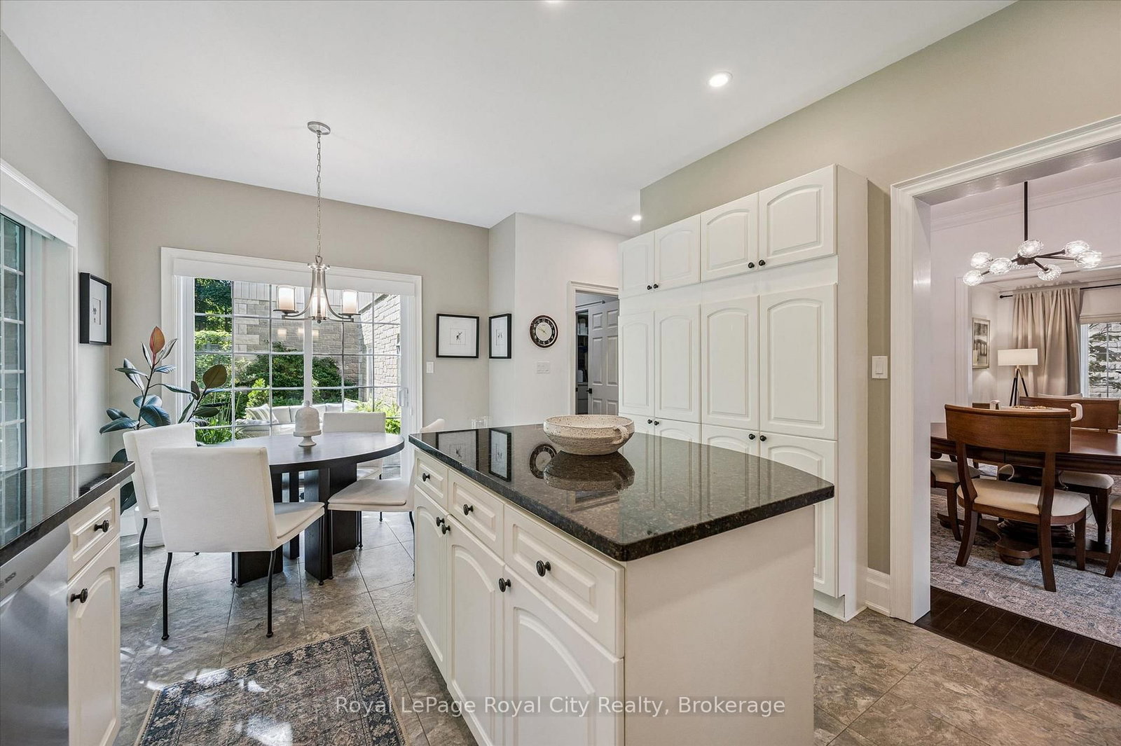 25 MANOR PARK Crescent • #11 • Guelph, ON photo 10