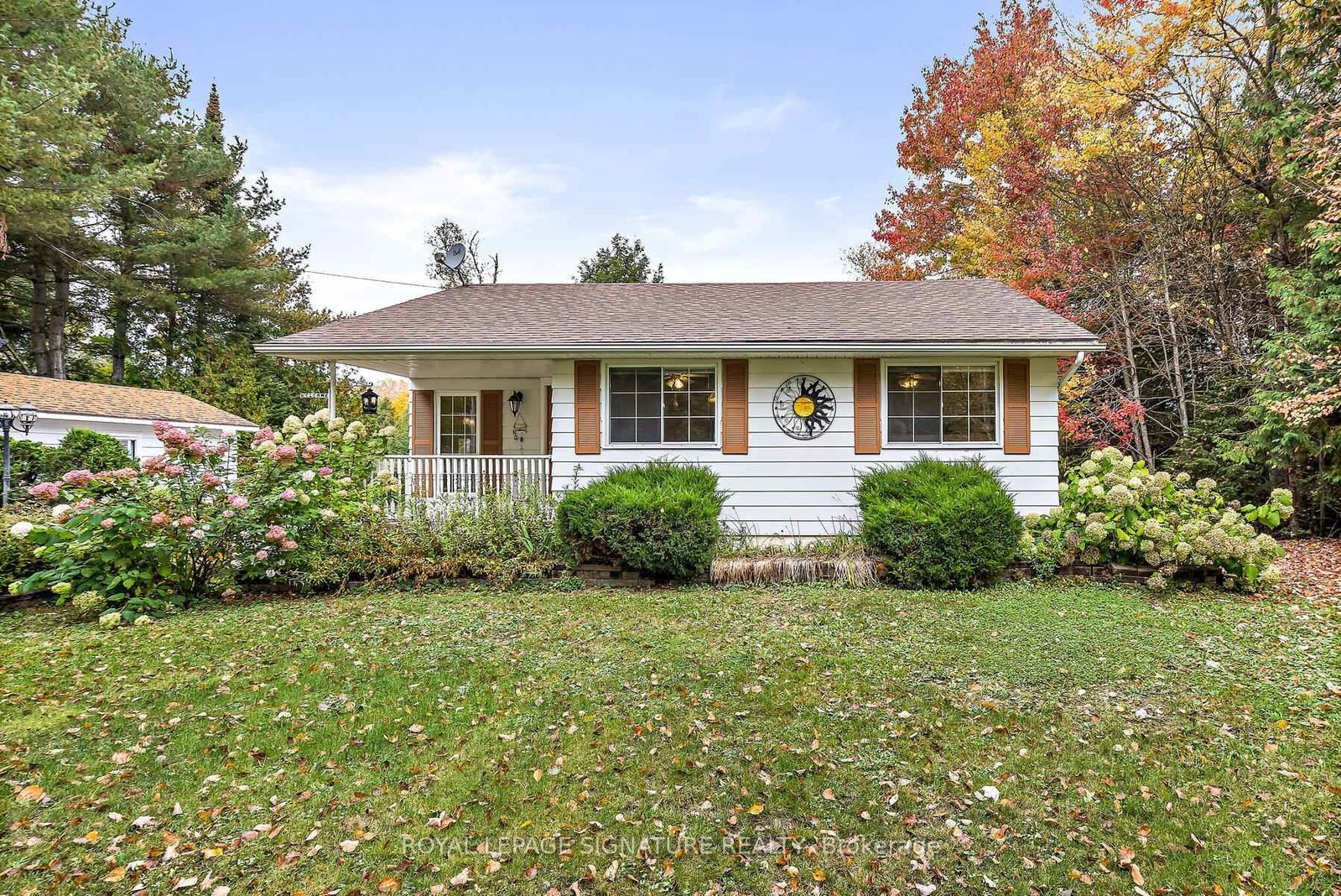1047 Lagoon Road • Highlands East, ON photo 2
