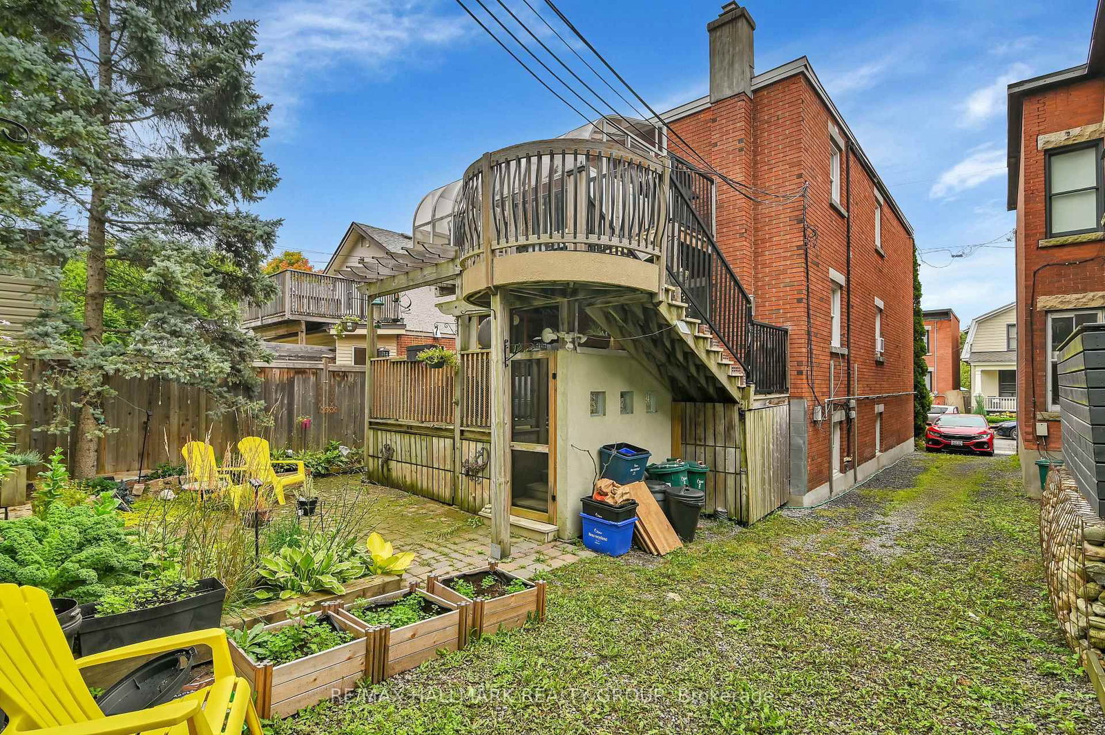 55 Ivy Crescent, Unit 2 - Photo 27