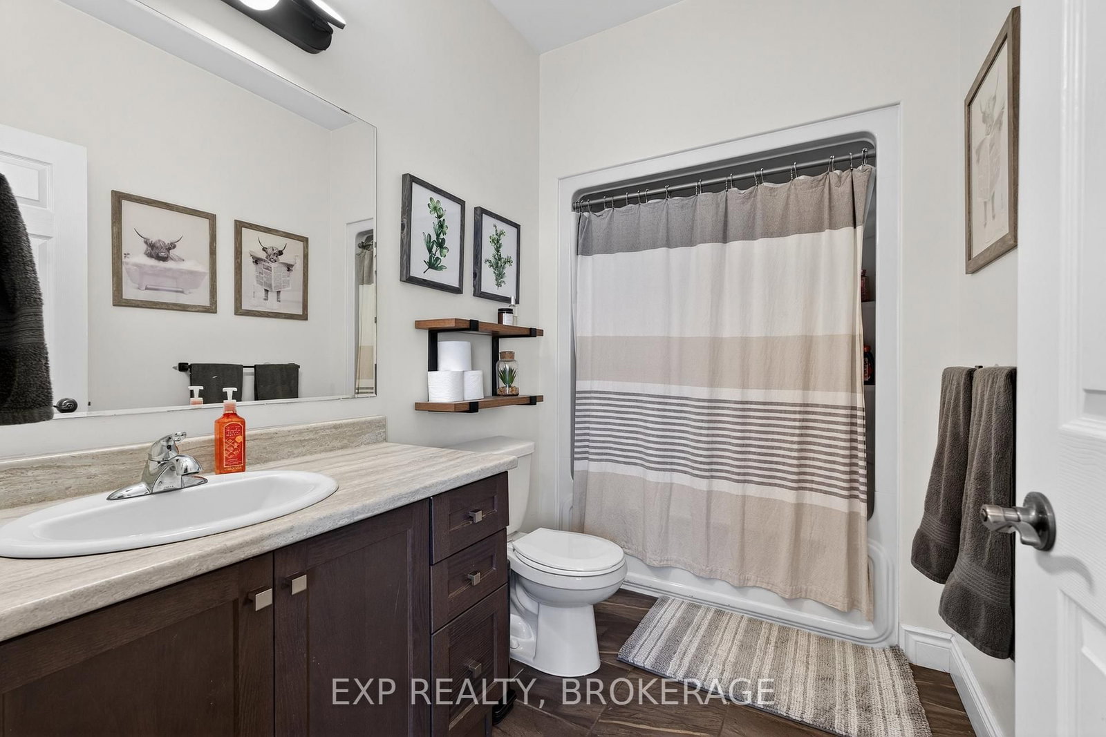 160 MCDONOUGH Crescent • Loyalist, ON photo 5